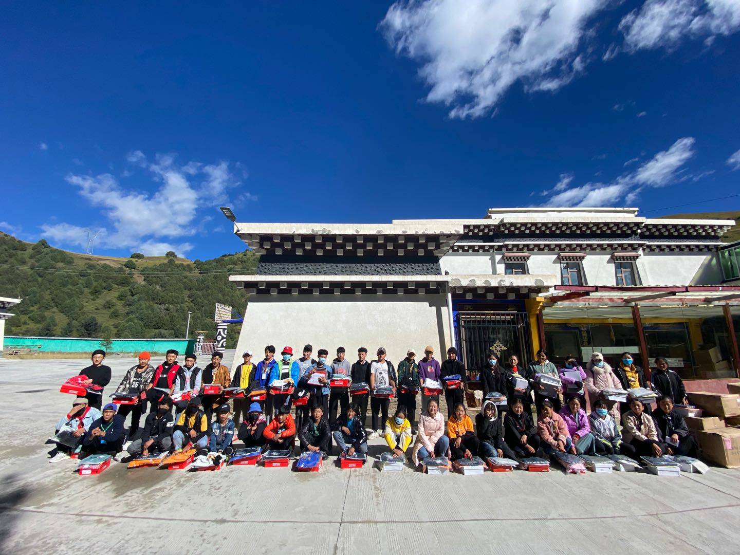 OD官方网页版-OD(中国)公益回顾丨家国同欢月同圆 温暖满载甘孜州(图8)